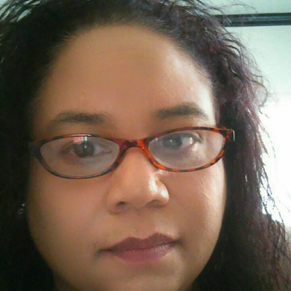 Meet your Posher, Pam - Picture 8 of 8